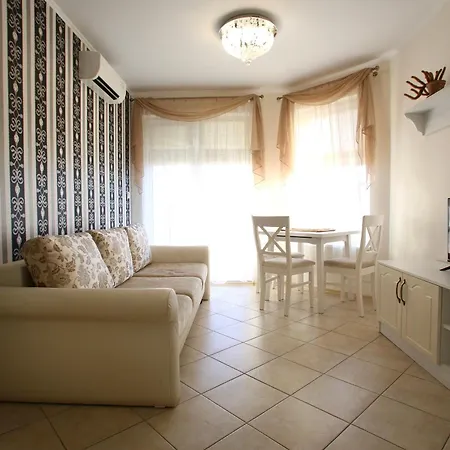 Livia Boutique Апартхотел 4*