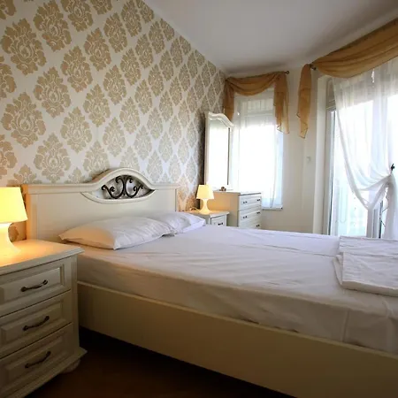 Livia Boutique 4*