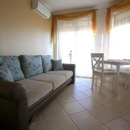 Livia Boutique 4*
