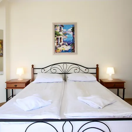 Livia Boutique Ravda