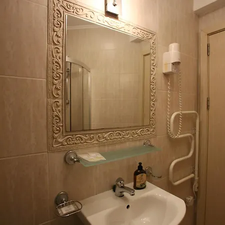 Livia Boutique Aparthotel 4*