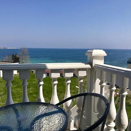 Livia Boutique Aparthotel 4*